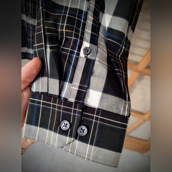 NWT Van Heusen Classic Fit Large 16-16.5 Long Sleeve Button-Down Shirt - Picture 7 of 9